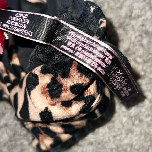 Victoria’s Secret sports bra - Picture 7 of 8